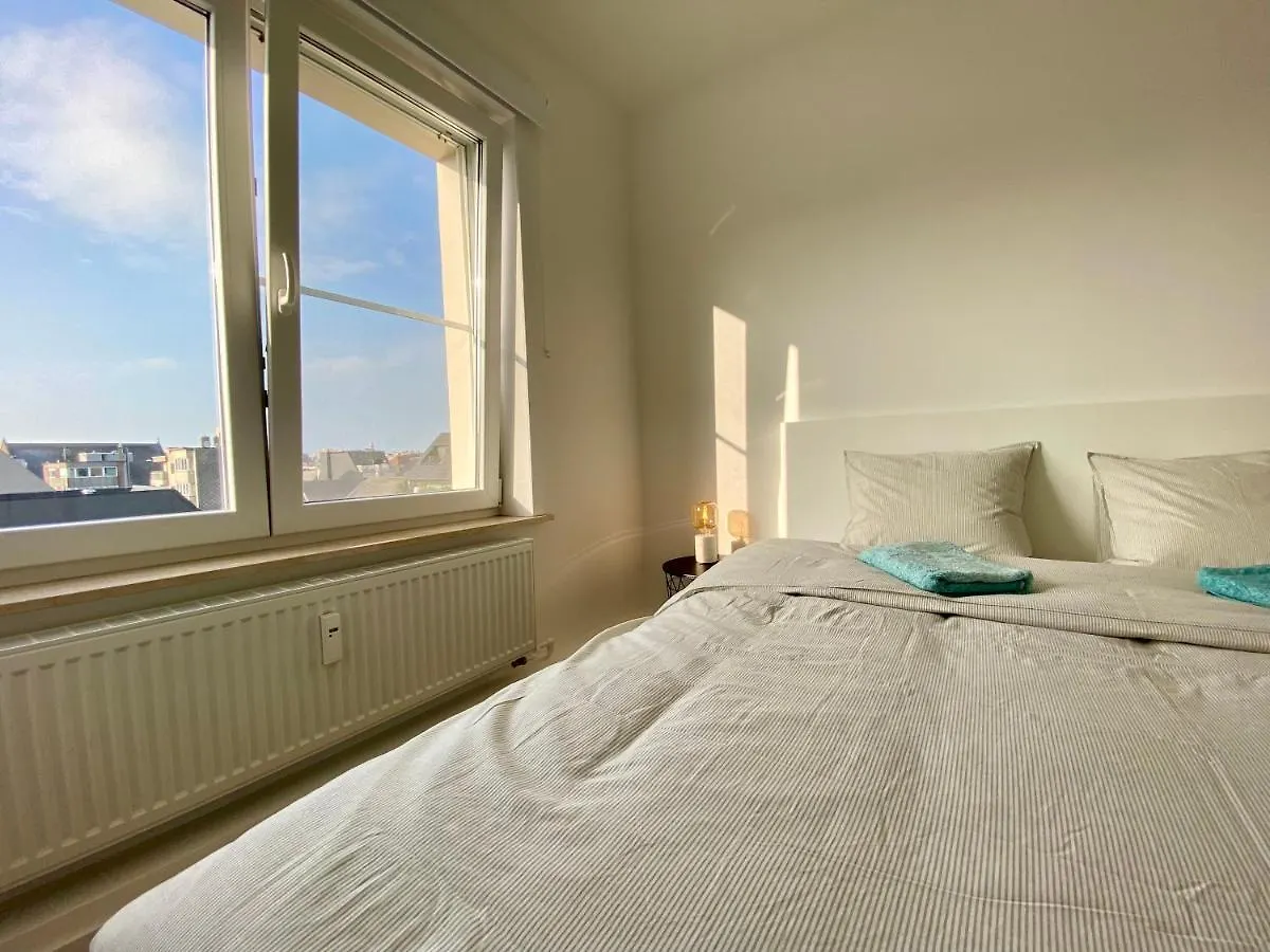 Luxury 3 Bedroom Apartment On The Top Floor With Panoramic View Ostende