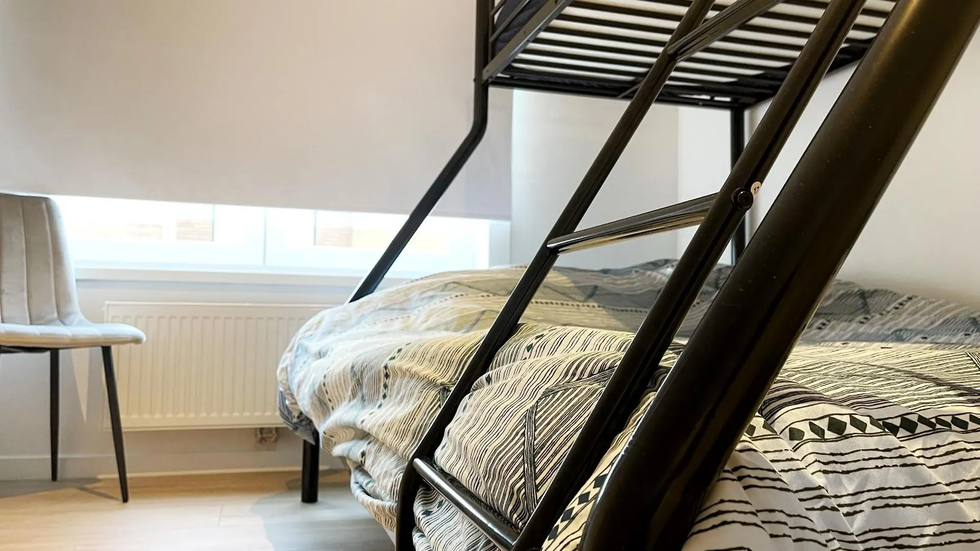 Luxury 3 Bedroom Apartment On The Top Floor With Panoramic View Ostende